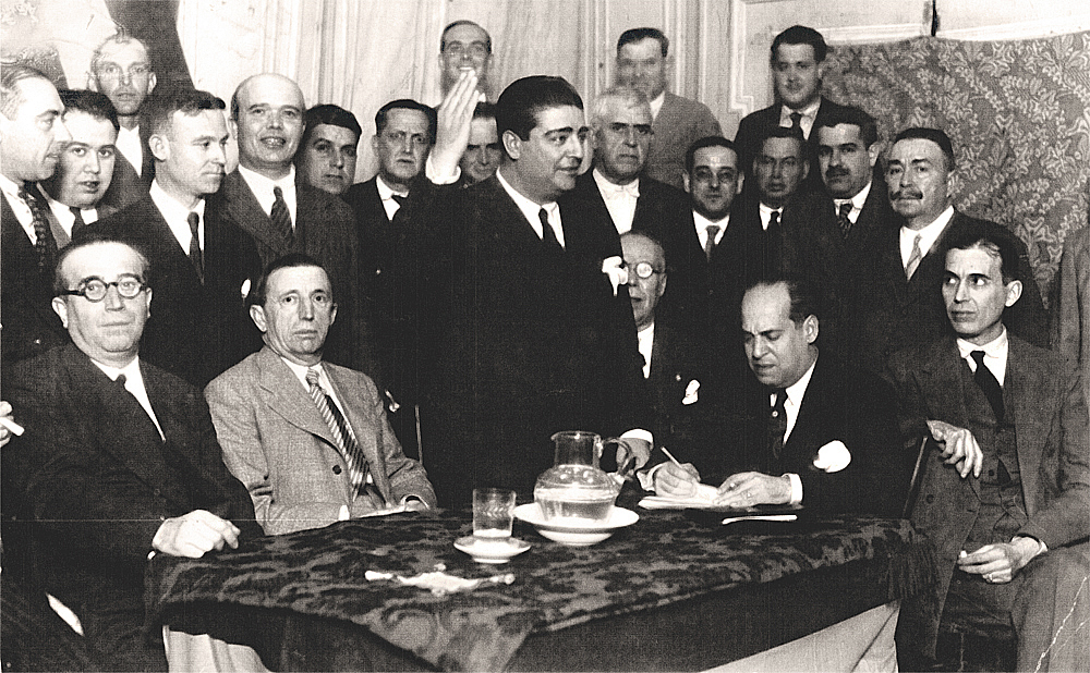 enero 1933.inauguracion del casino radical.ezequiel revilla(presidente)en el acto de inaugurac.interviene martinez barrios y el dputado juan revilla